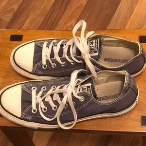 Converse lowtop sneakers